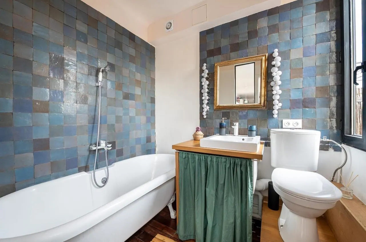 Apartment 2 Rooms Paris France